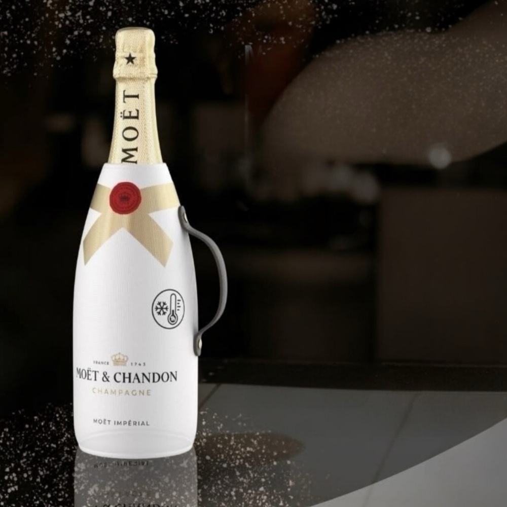 Moet & Chandon Imperial Brut Ice Jacket